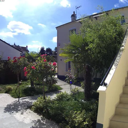 Alassa Apartman *